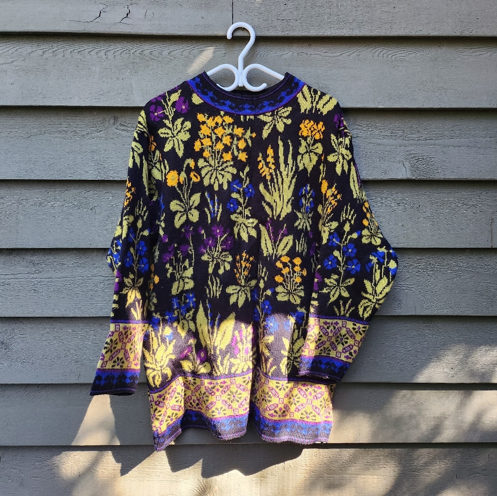 Vintage Nordic Style Floral Knit Sweater